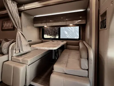 2022 Thor Motor Coach Delano photo 6