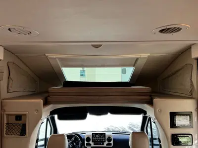 2022 Thor Motor Coach Delano photo 4