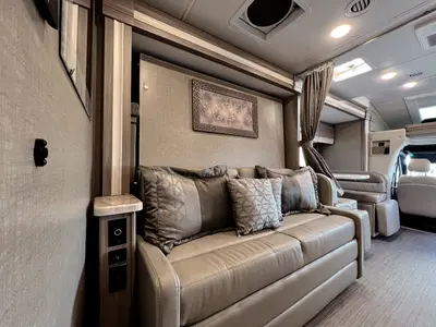 2022 Thor Motor Coach Delano photo 13