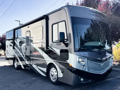 Used 2020 Fleetwood Pace Arrow 33D