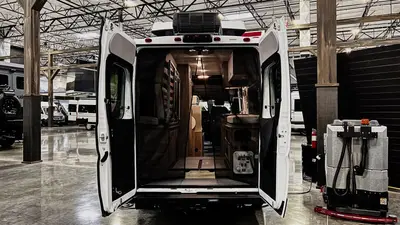 2025 Winnebago Solis photo 15
