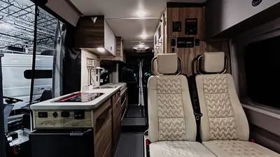2025 Winnebago Solis photo 3