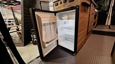 2025 Winnebago Solis photo 7