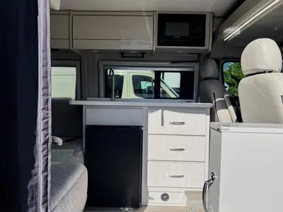 2026 Thor Motor Coach Tellaro photo 6