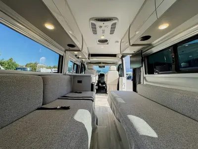 2026 Thor Motor Coach Tellaro photo 3
