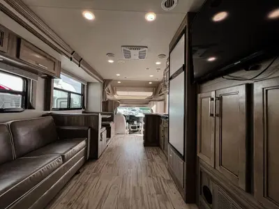 2018 Entegra Coach Odyssey photo 3