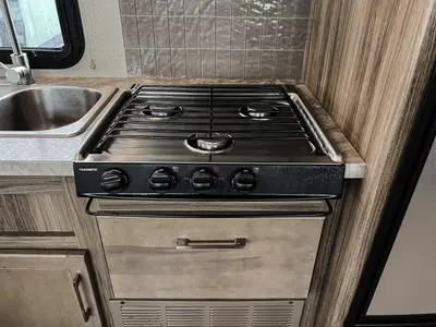 2018 Entegra Coach Odyssey photo 13