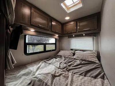 2018 Entegra Coach Odyssey photo 16