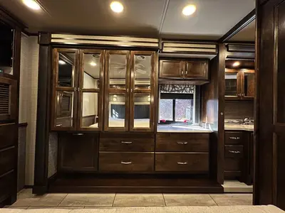2020 Tiffin Motorhomes Allegro photo 17