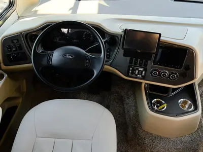 2020 Tiffin Motorhomes Allegro photo 3