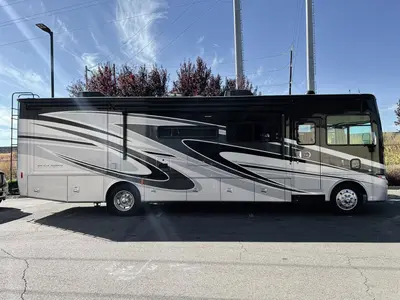 2020 Tiffin Motorhomes Allegro photo 21