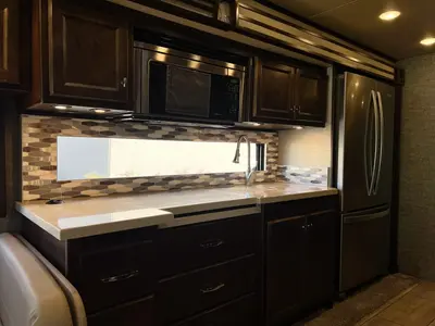 2020 Tiffin Motorhomes Allegro photo 11