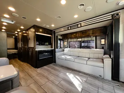 2020 Tiffin Motorhomes Allegro photo 8