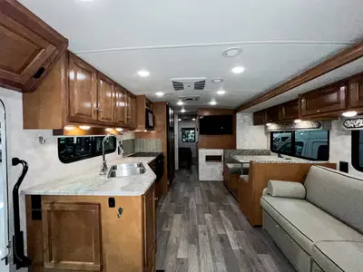 2019 Winnebago Vista photo 4