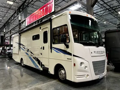 Used 2019 Winnebago Vista 32YE