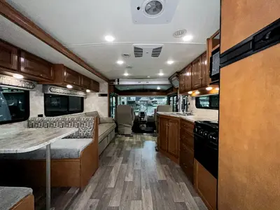 2019 Winnebago Vista photo 5