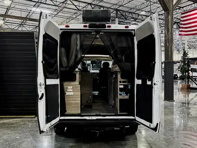 2022 Winnebago Solis Pocket photo 12