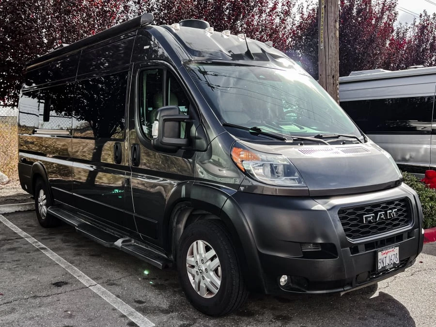 2023 Thor Motor Coach Tellaro exterior