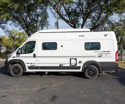 2026 Winnebago Solis photo 17
