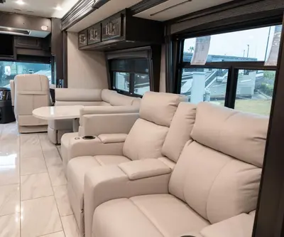 2026 Fleetwood Discovery LXE photo 15