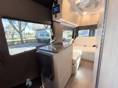 2026 Tiffin Motorhomes GT1 photo 6