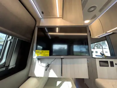 2026 Tiffin Motorhomes GT1 photo 13