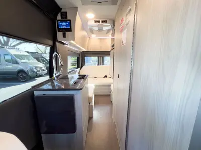 2026 Tiffin Motorhomes GT1 photo 5