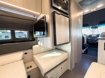 2026 Tiffin Motorhomes GT1 photo 11