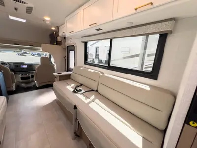 2027 Thor Motor Coach Chateau photo 11