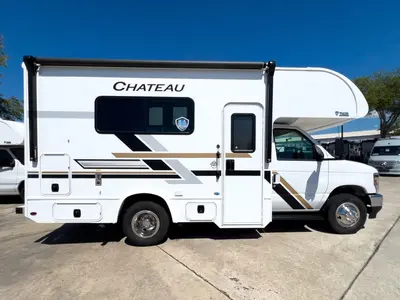 2027 Thor Motor Coach Chateau photo 19