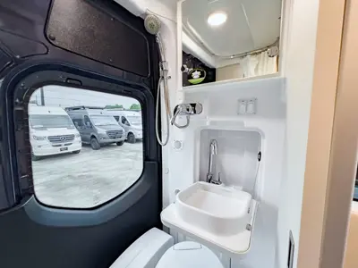 2027 Thor Motor Coach Sanctuary photo 16