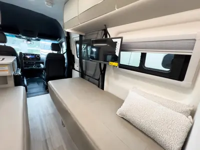 2027 Thor Motor Coach Sanctuary photo 12