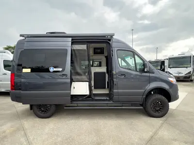 2027 Thor Motor Coach Sanctuary photo 21