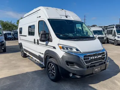 New 2027 Winnebago Solis BUT59P