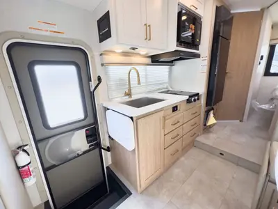 2027 Thor Motor Coach Chateau photo 7