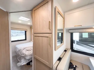 2027 Thor Motor Coach Chateau photo 15