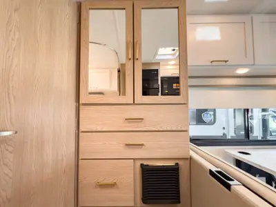 2027 Thor Motor Coach Chateau photo 15