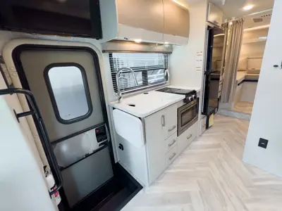 2027 Thor Motor Coach Gemini photo 6