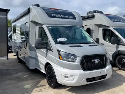 New 2027 Thor Motor Coach Gemini 24KB