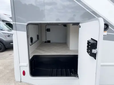 2027 Thor Motor Coach Gemini photo 25