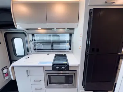 2027 Thor Motor Coach Gemini photo 7
