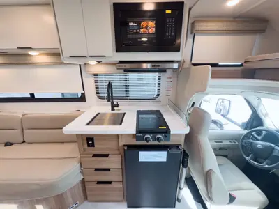 2027 Thor Motor Coach Chateau photo 9