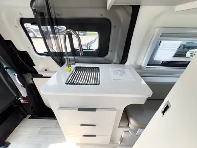 2027 Thor Motor Coach Tranquility photo 8