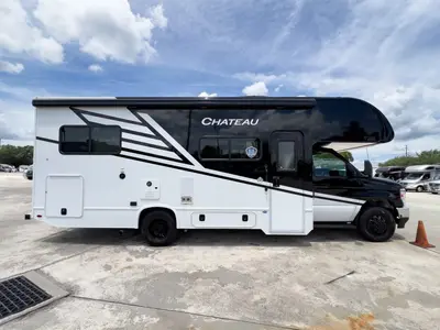 2027 Thor Motor Coach Chateau photo 24