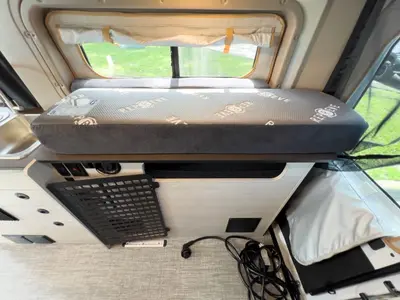 2027 Winnebago Solis Pocket photo 7
