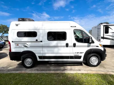 2027 Winnebago Solis Pocket photo 17