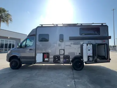 2027 Winnebago Ekko photo 20
