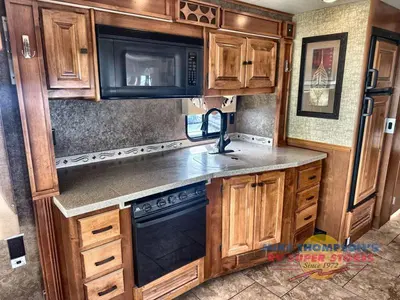 2014 Tiffin Motorhomes Allegro photo 34