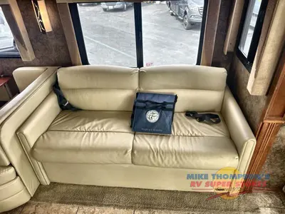 2014 Tiffin Motorhomes Allegro photo 28