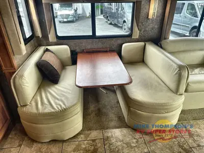 2014 Tiffin Motorhomes Allegro photo 32